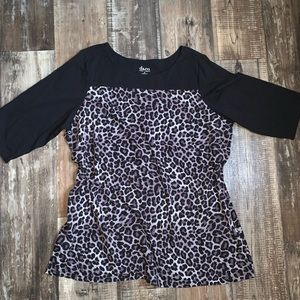 SOLD ON Ⓜ️ Denim & Co. Leopard Top Size 3X